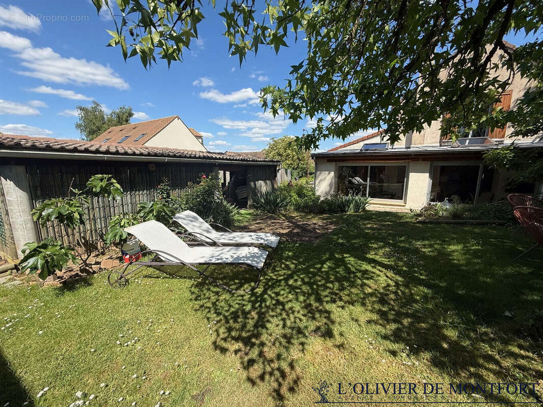 Maison à LE TREMBLAY-SUR-MAULDRE