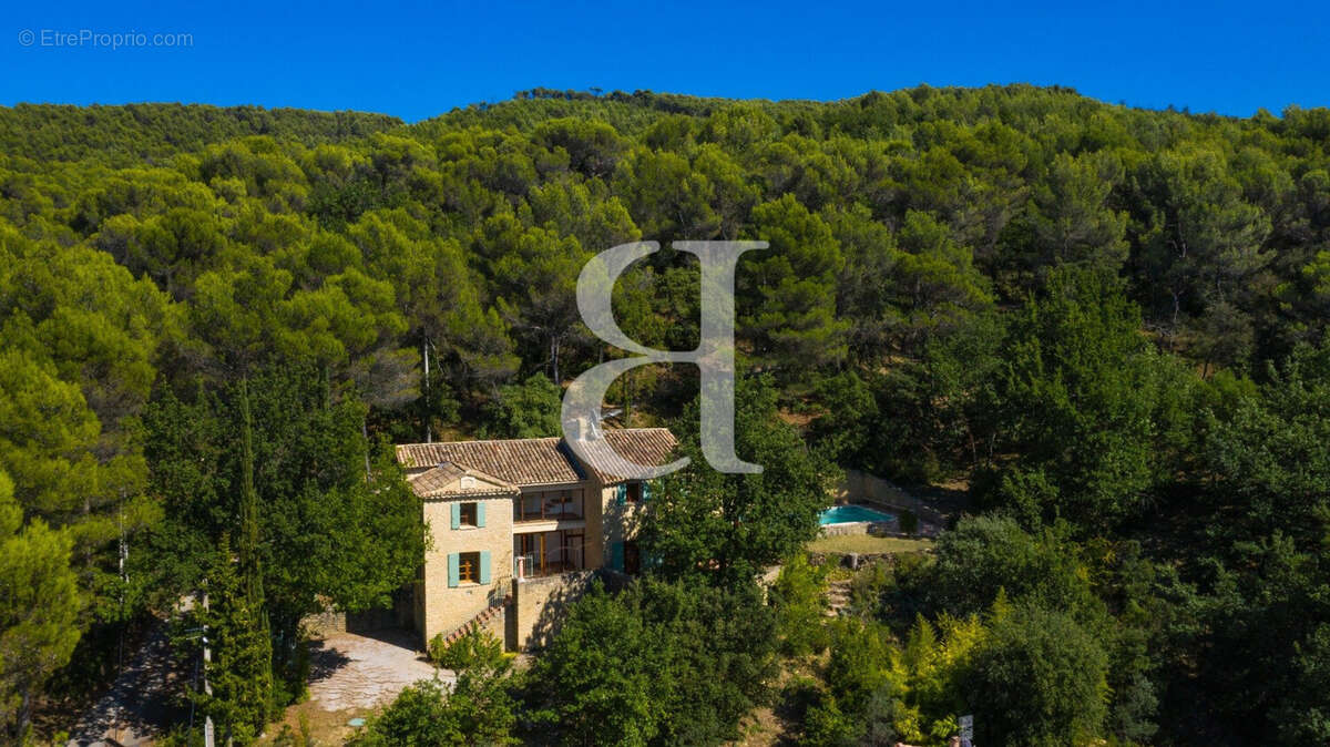 Maison à VAISON-LA-ROMAINE