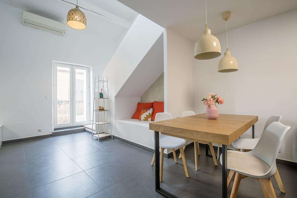 Appartement à MARSEILLE-8E