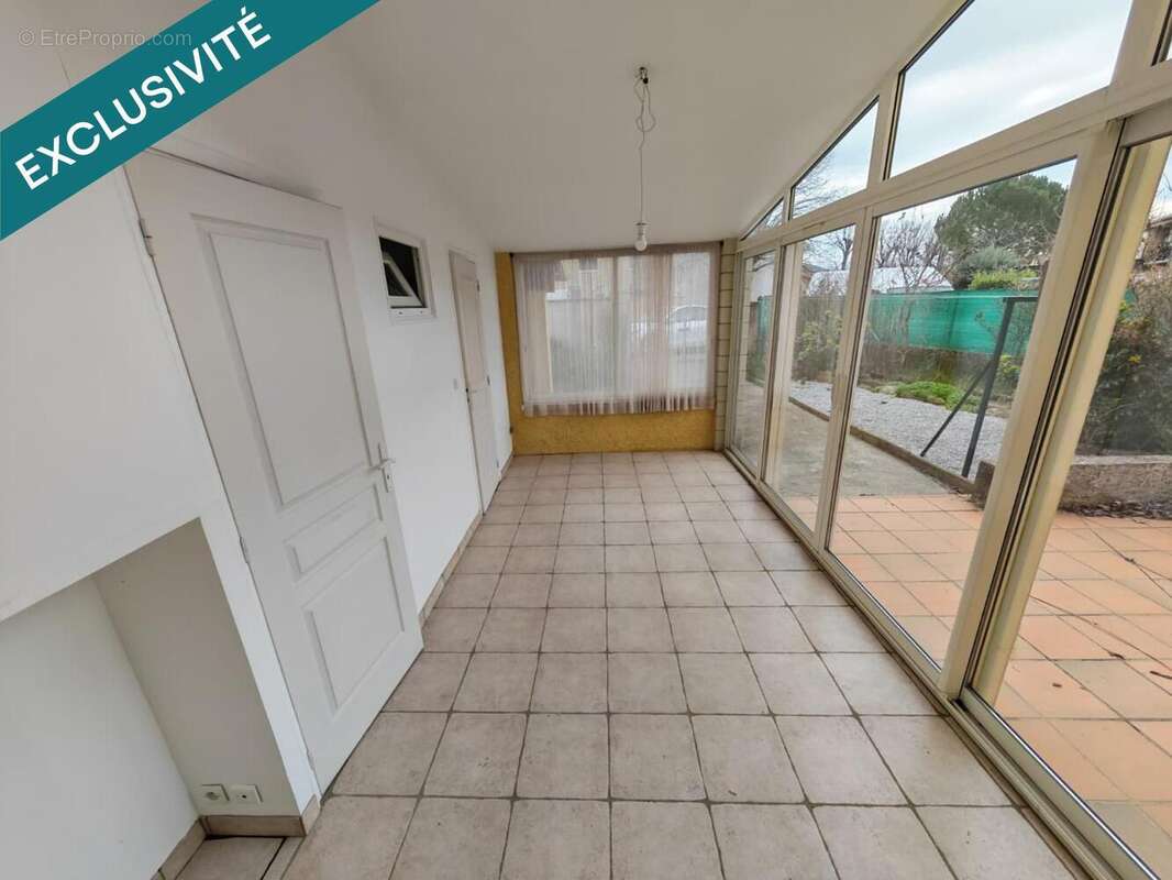 Photo 5 - Appartement à CHATEAU-ARNOUX-SAINT-AUBAN