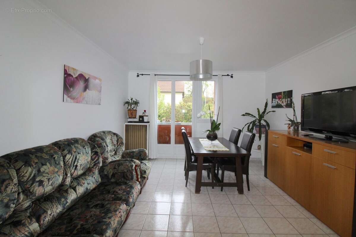 Appartement à CHAMPIGNY-SUR-MARNE