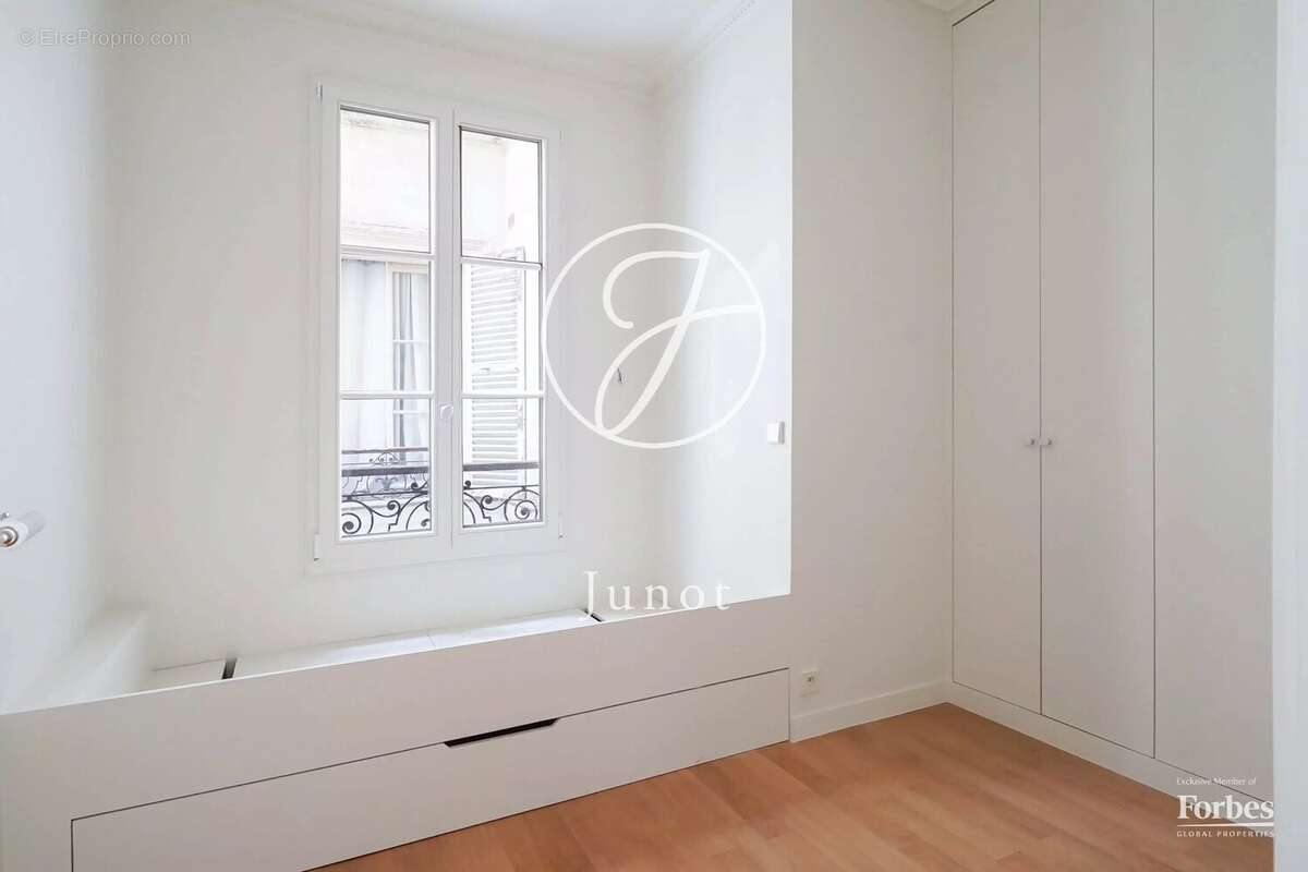 Paris 9e - CLICHY / BALLU - Duplex - 93,28m² Carrez - 2/3 chambres - photo 10