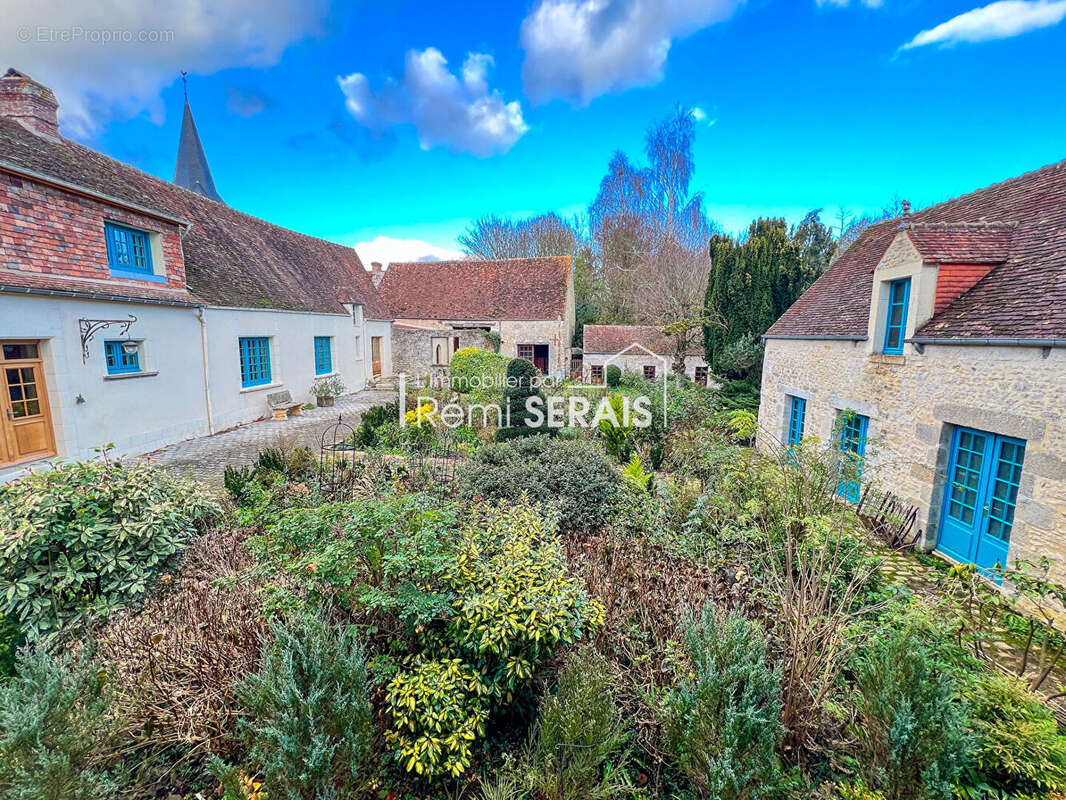 Ferme Manoir 232 m2 avec terrain proche de Sées - photo 4