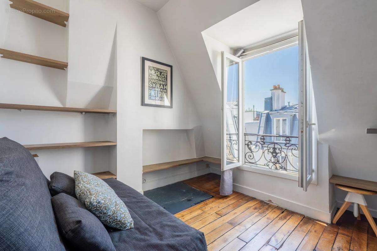 Appartement à PARIS-10E