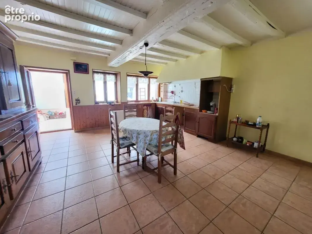 Maison 4 pièces 106 m² à vendre à Chalamont (01320) - photo 4