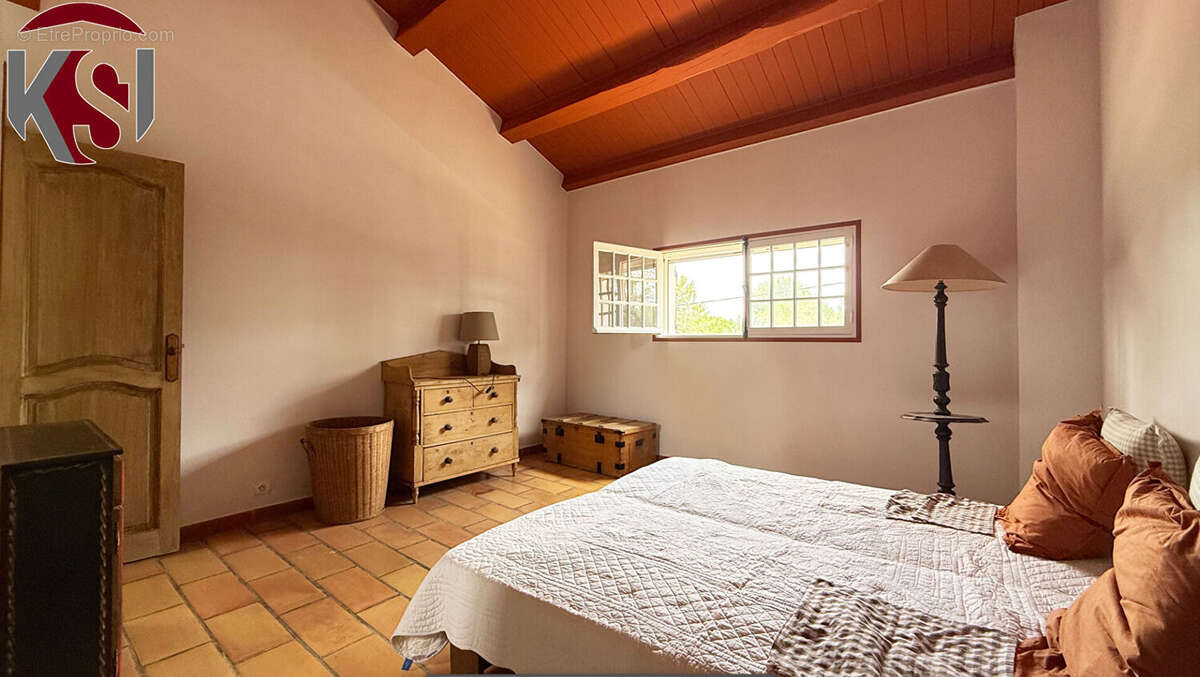 Maison à SAINT-MAXIMIN-LA-SAINTE-BAUME