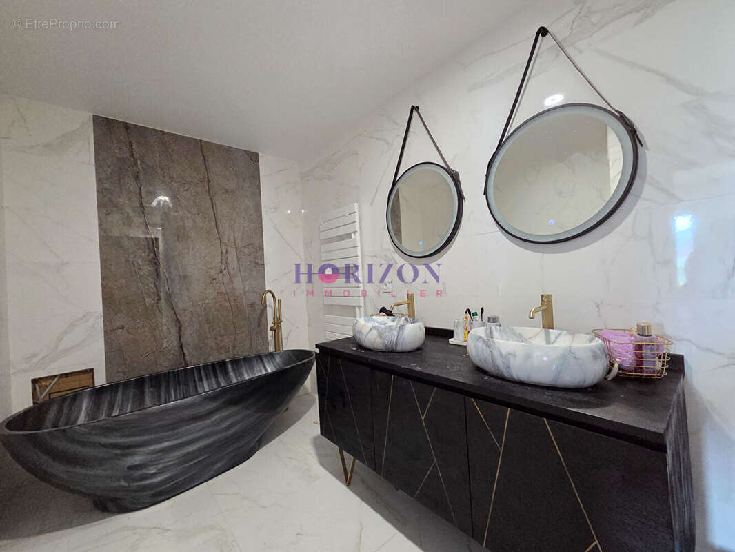 Maison à SAINT-WITZ