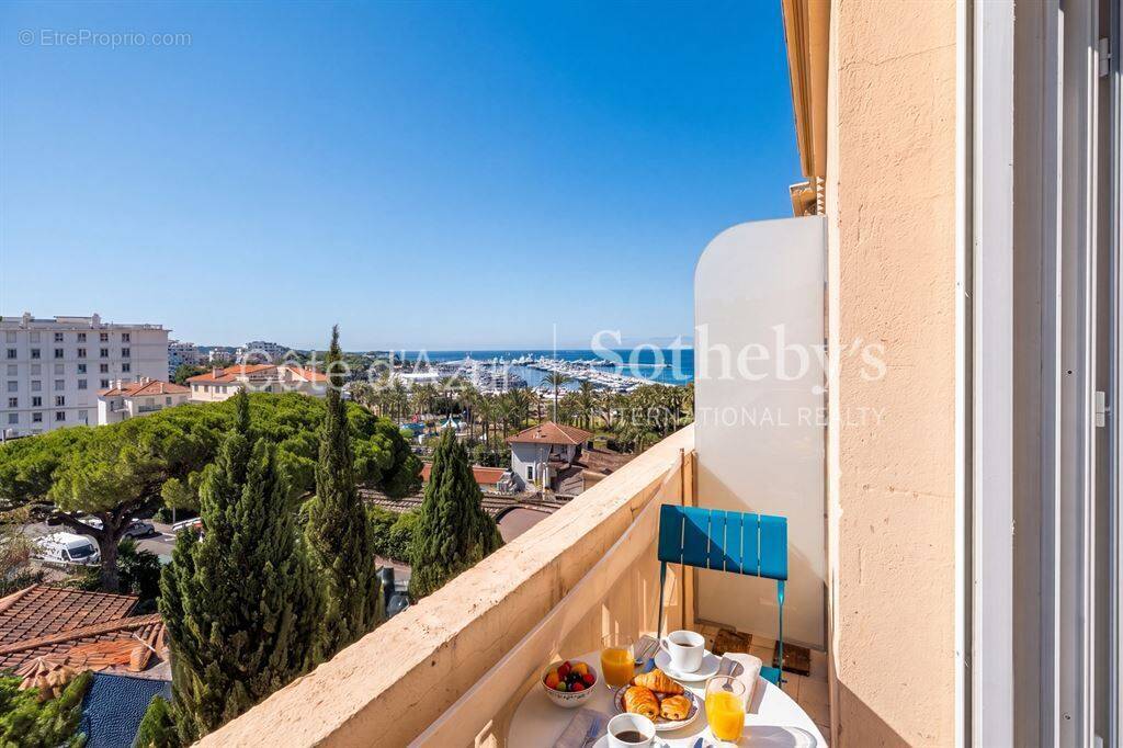 Appartement à CANNES