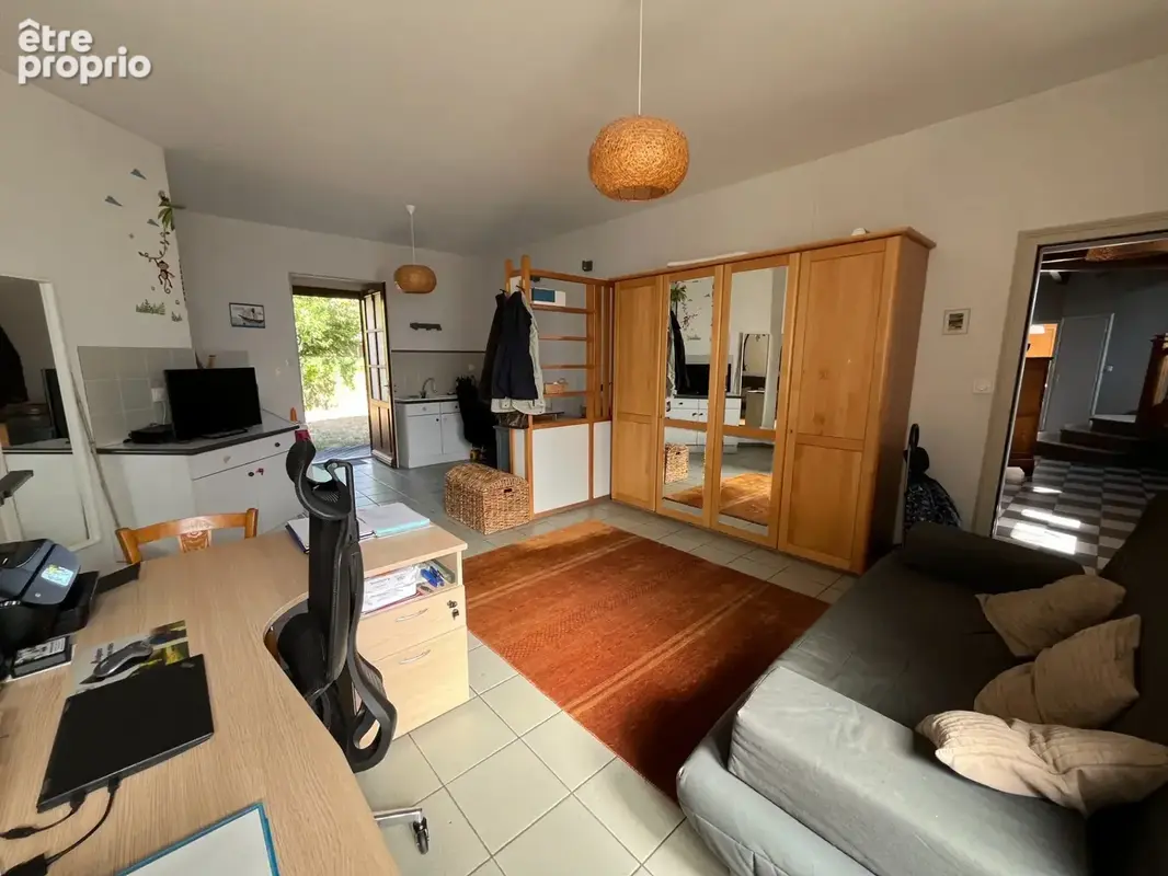 Maison à vendre 10 pièces au coeur de CUISERY (71), avec piscine - photo 16