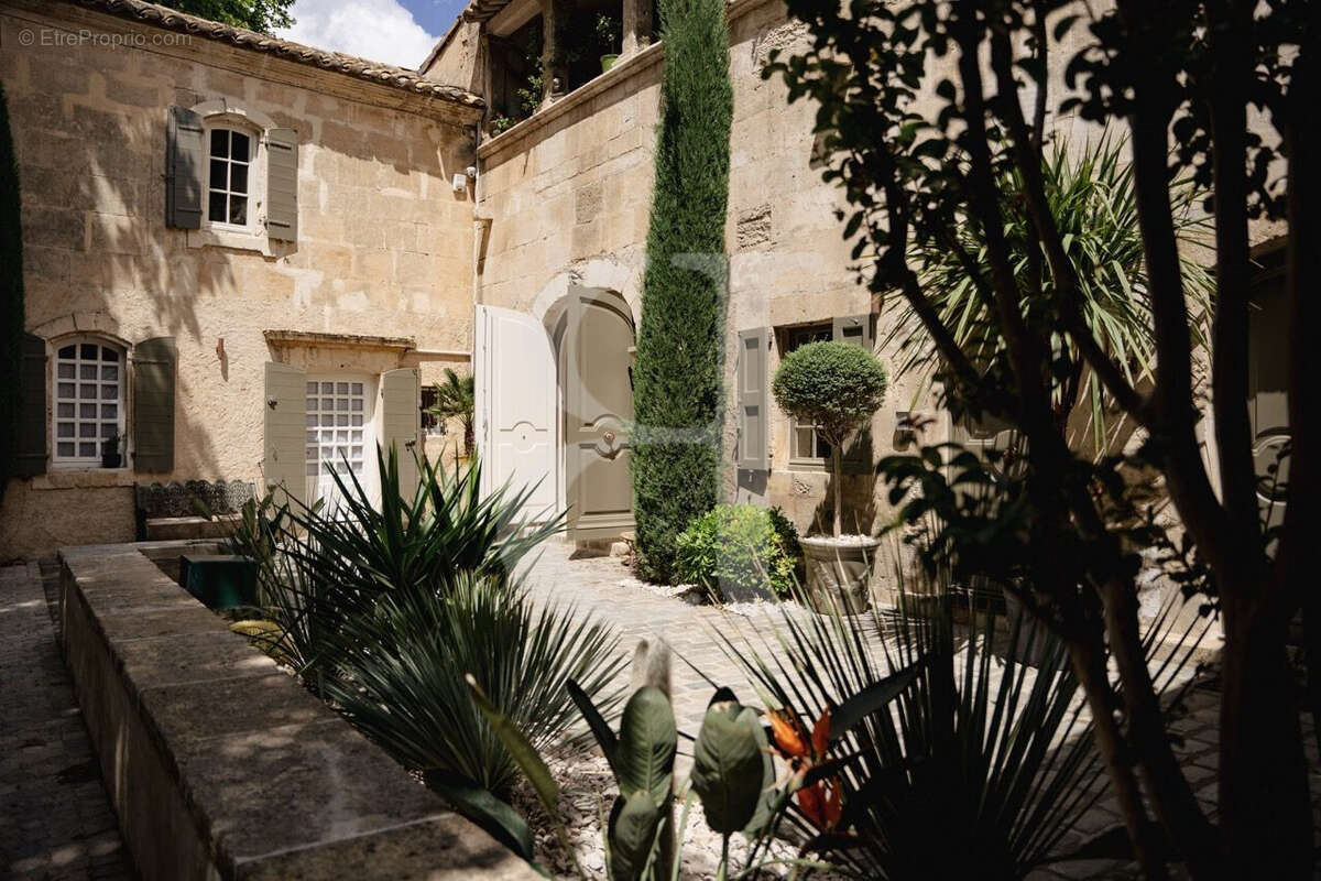 Maison à MAUSSANE-LES-ALPILLES