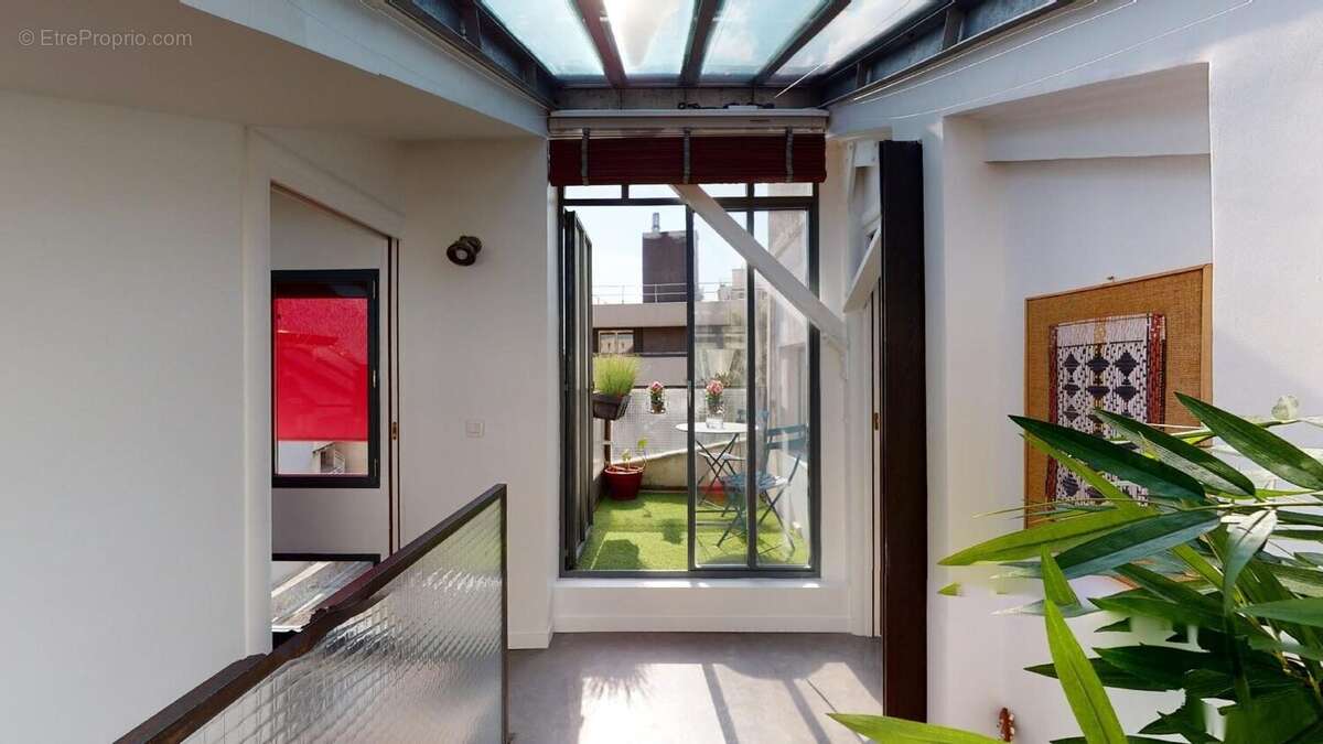 Appartement à PARIS-11E