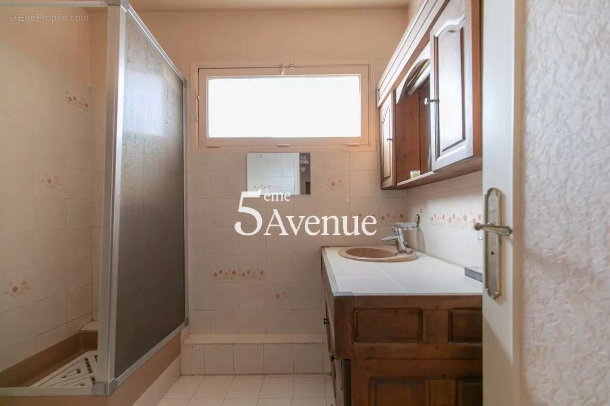 Appartement à SAINT-MAUR-DES-FOSSES