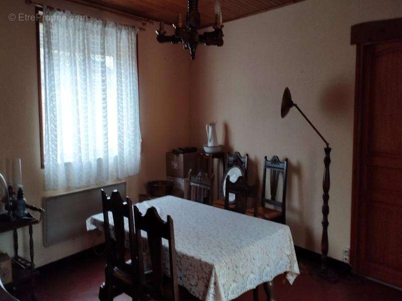 Maison à PAS-EN-ARTOIS