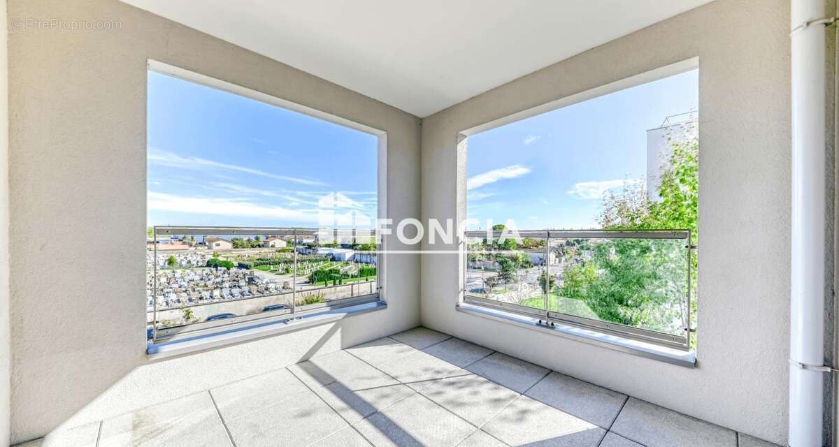 Appartement à VAULX-EN-VELIN