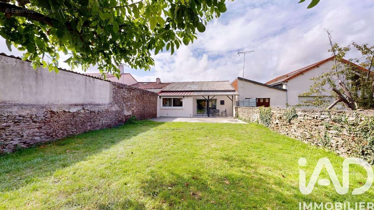 Photo 4 - Maison à LE MAY-SUR-EVRE
