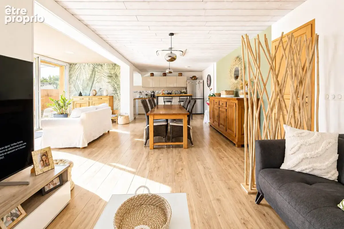 EXCLUSiVITÉ : Maison familliale de plein-pied avec piscine - photo 7