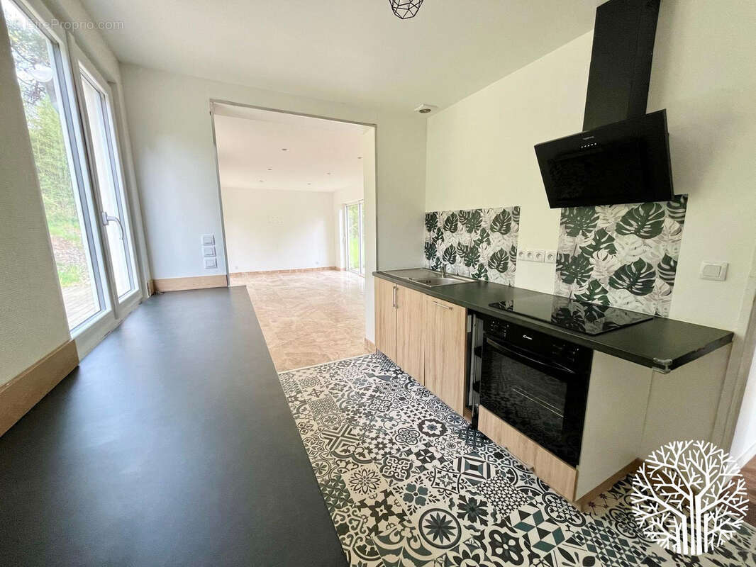 Maison à NOISY-SUR-ECOLE