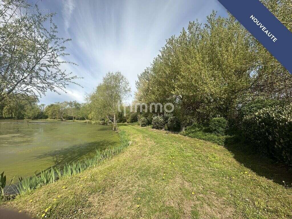Terrain à VOLMERANGE-LES-BOULAY
