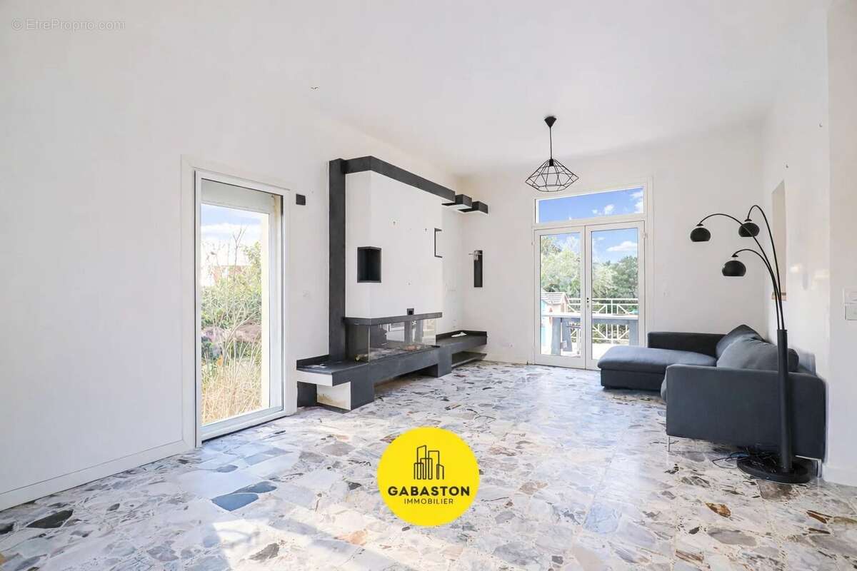 Maison à MARSEILLE-9E