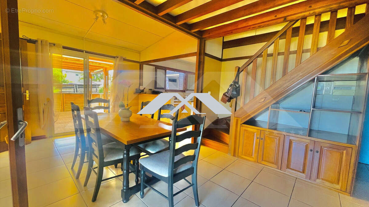 Maison à PETITE-ILE