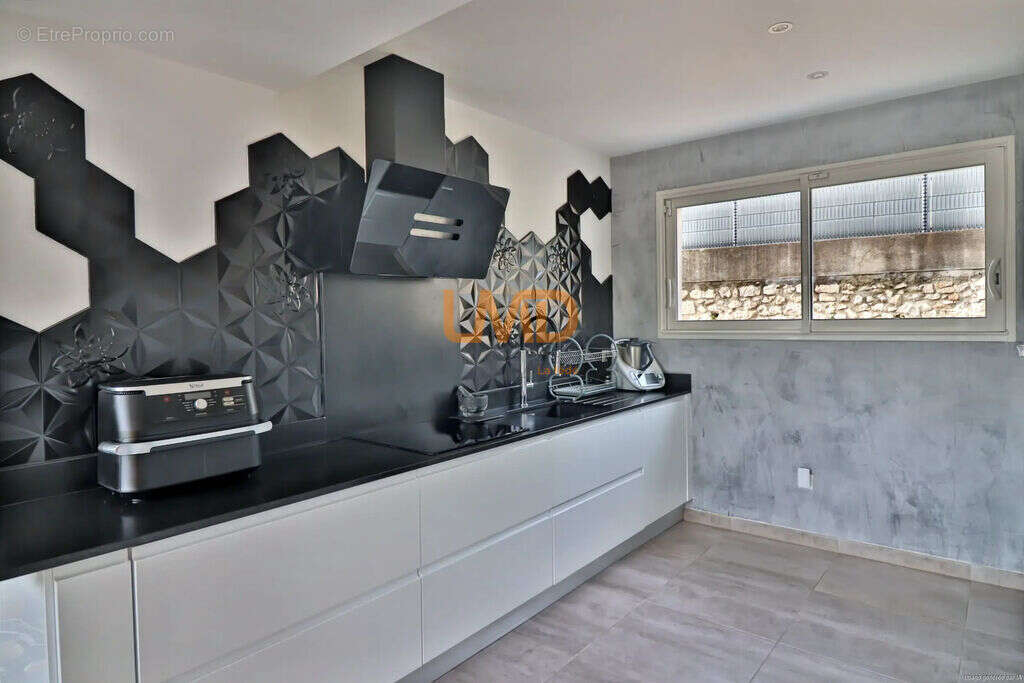 Maison contemporaine 4 chambres Piscine Secteur très recherché - photo 11