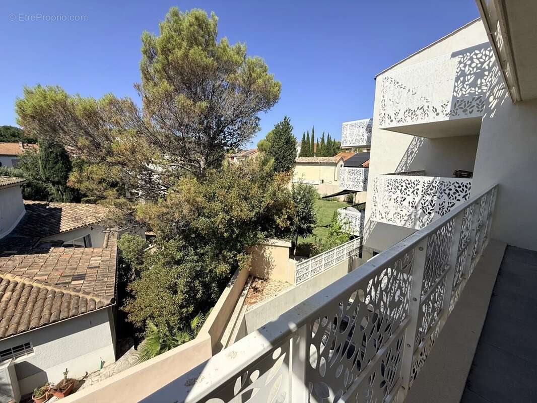 Appartement 65 m² à Nimes  - photo 2