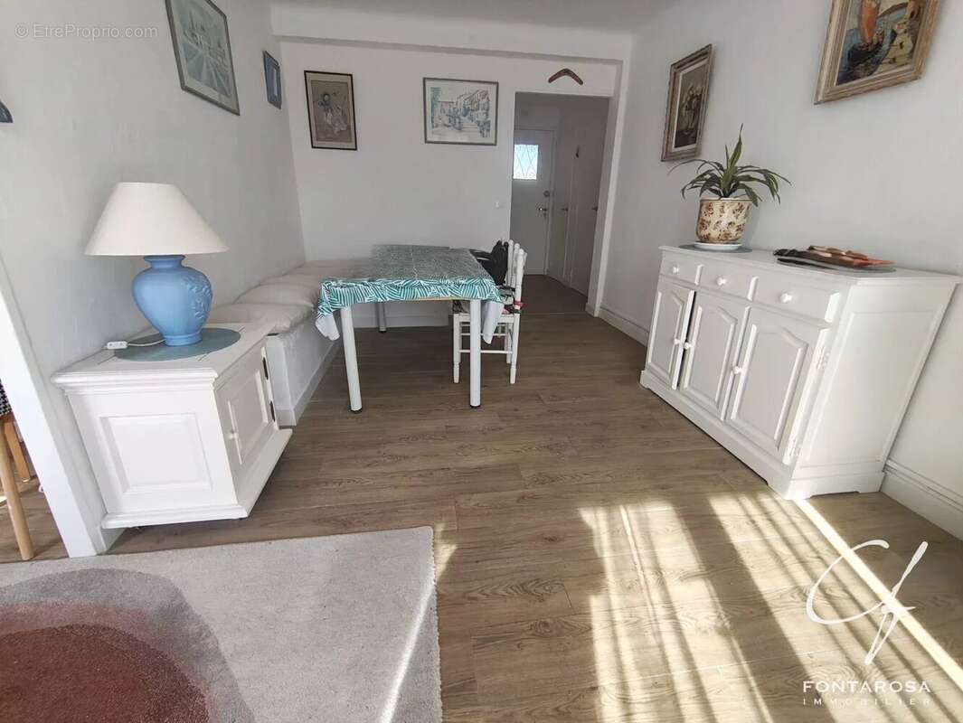 Appartement à SAINT-RAPHAEL