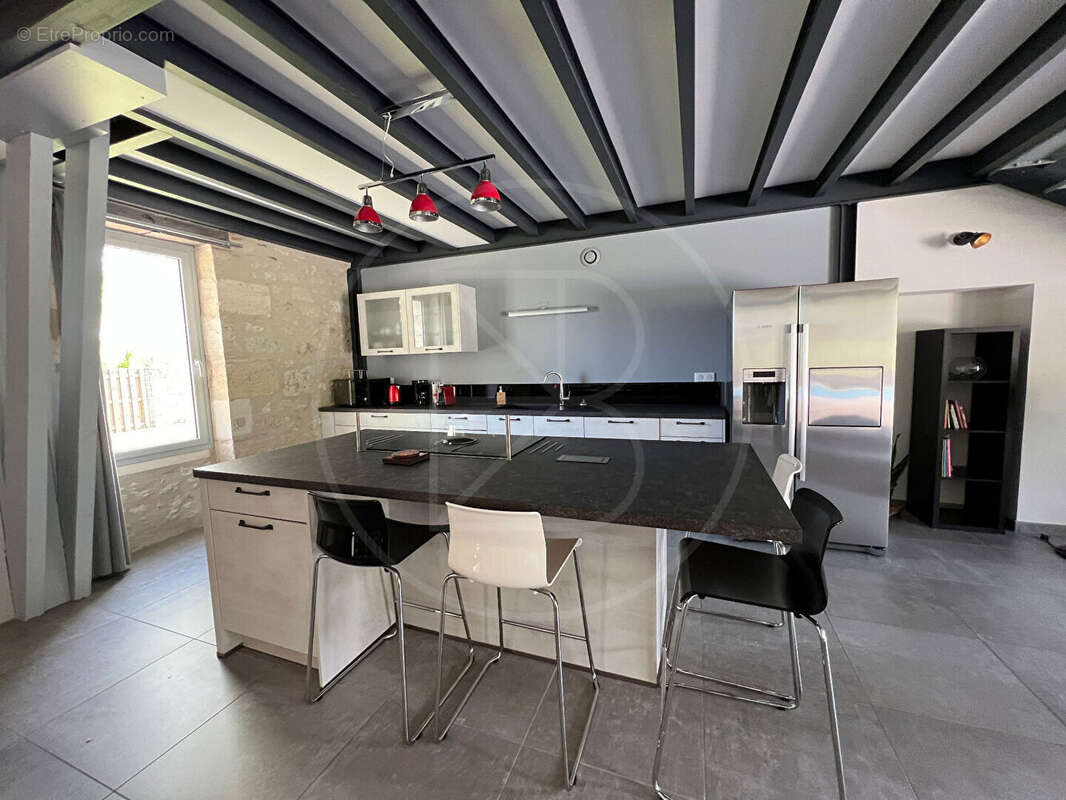 Maison à VILLEFRANCHE-DE-LONCHAT