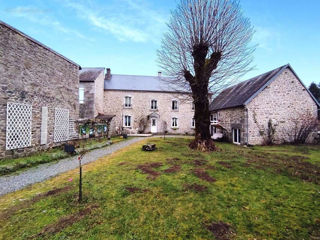 Maison à SOUS-PARSAT