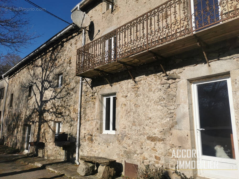Maison à LA SALVETAT-SUR-AGOUT