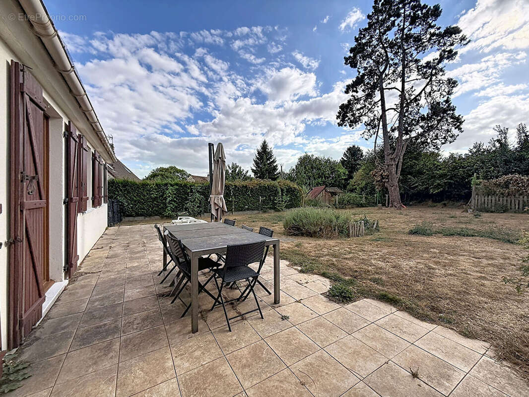 PLAIN PIED ! 4 chambres ! - photo 4