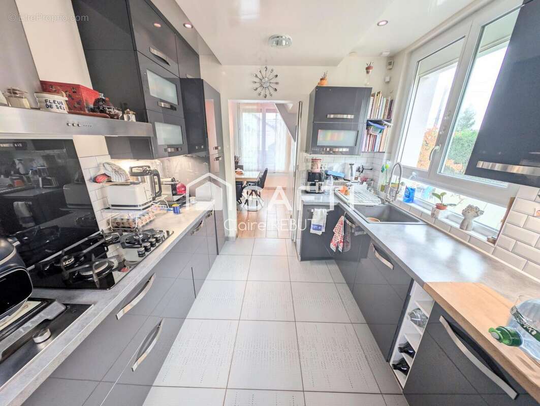 Photo 4 - Maison à LIVRY-GARGAN