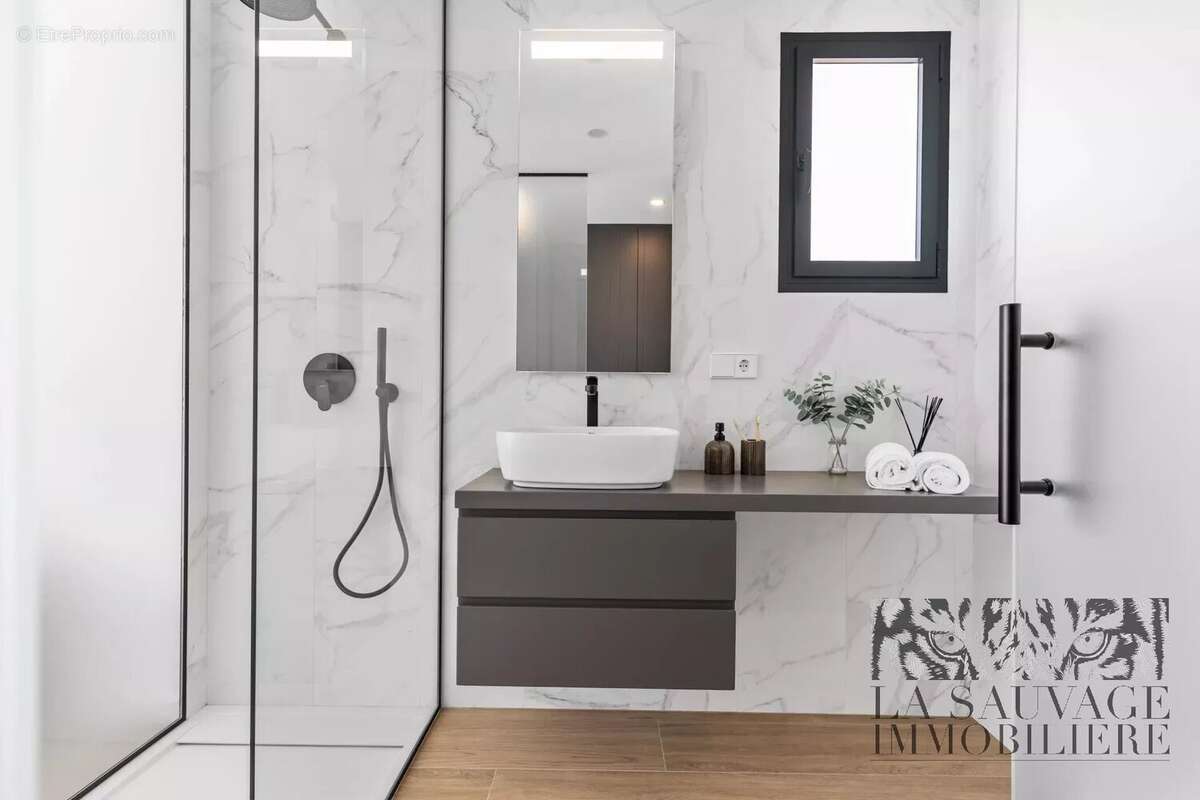 Appartement à BELLERIVE-SUR-ALLIER