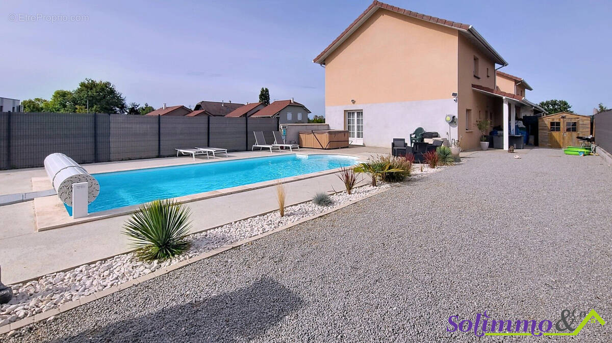 Maison à CHARANCIEU