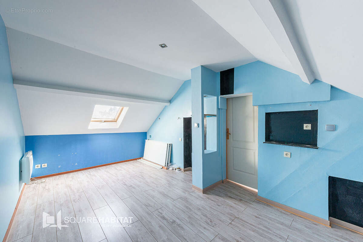 Maison à VIEUX-CONDE