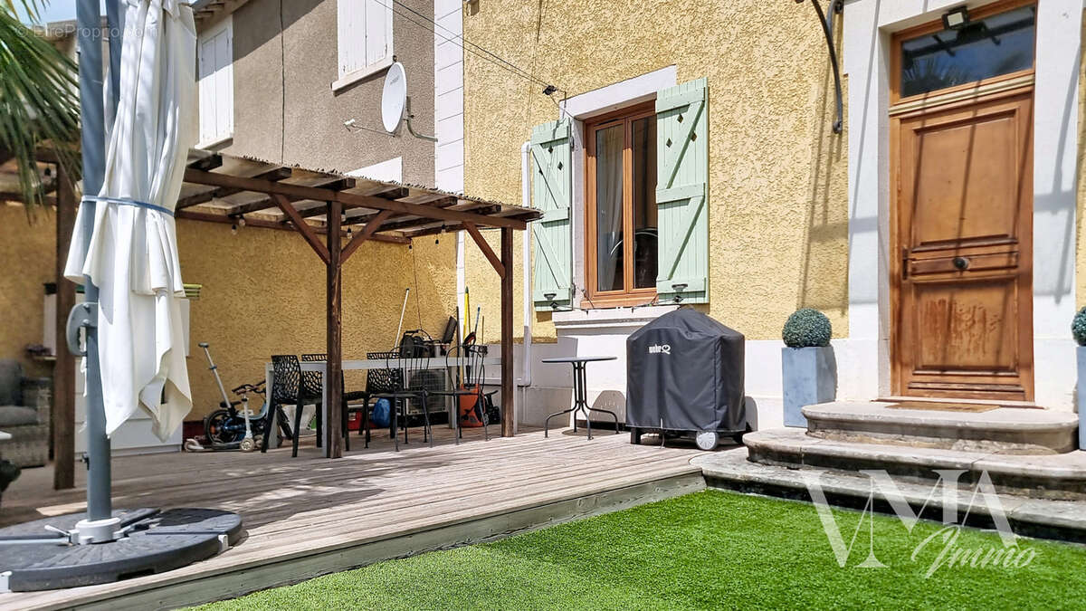 Appartement à TASSIN-LA-DEMI-LUNE