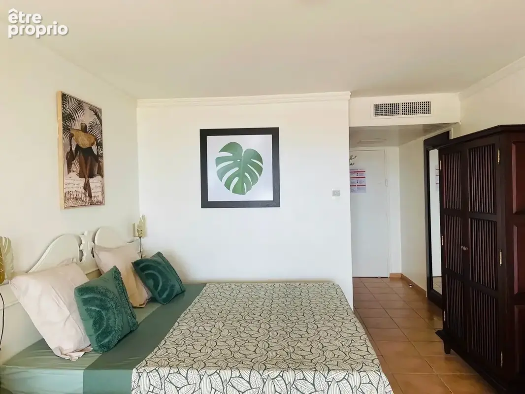 En exclusivite - sainte-anne – studio première ligne – vue mer & piscine - photo 4