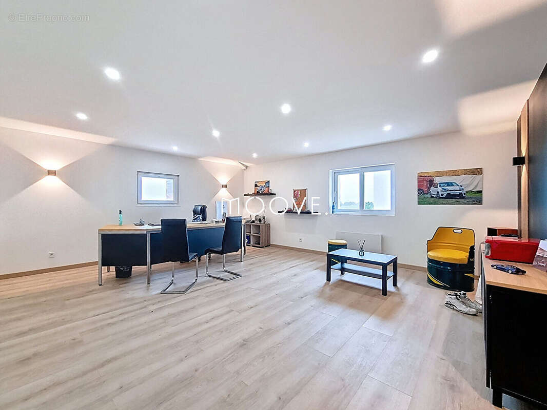 Appartement à PISSY-POVILLE