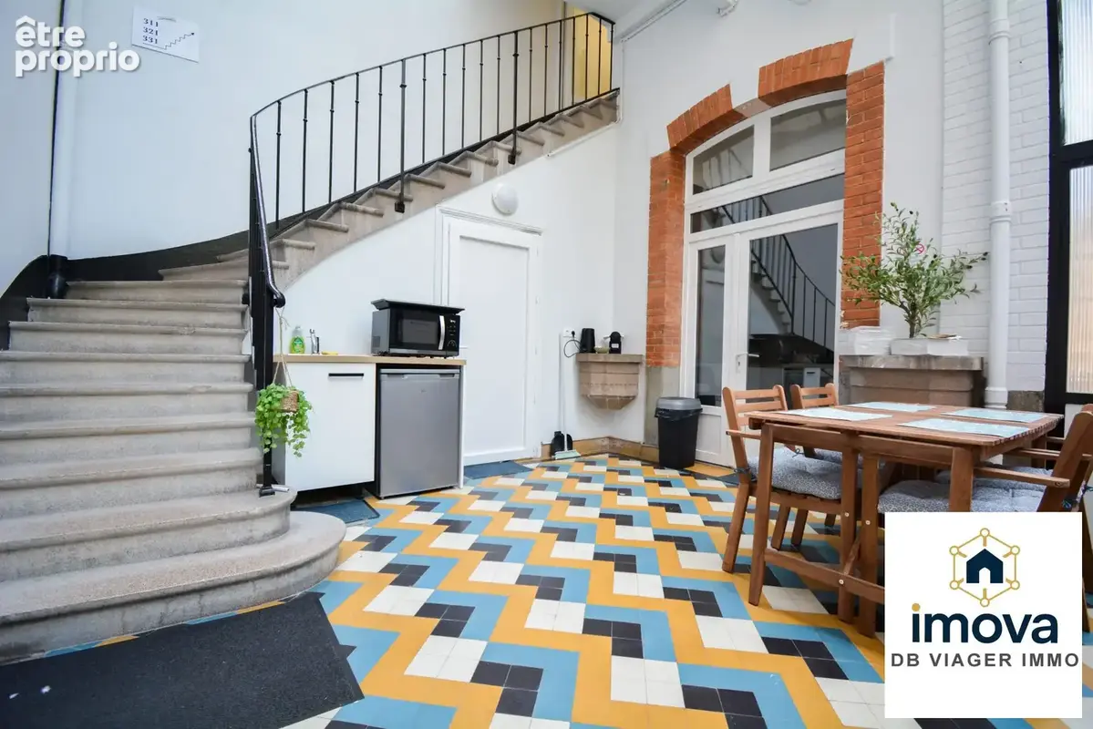Appartement 258 m² à Vichy  - photo 2