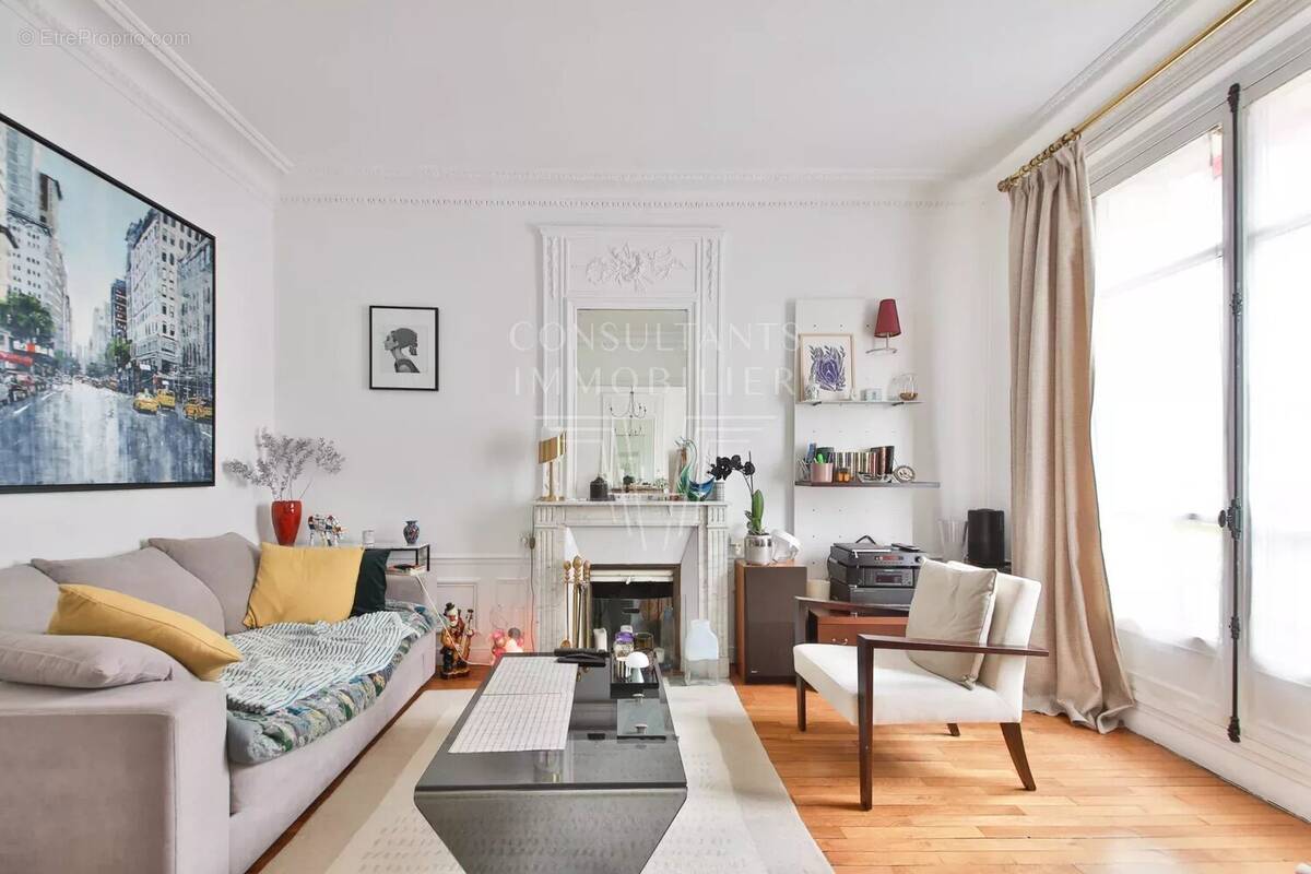 Appartement à PARIS-15E