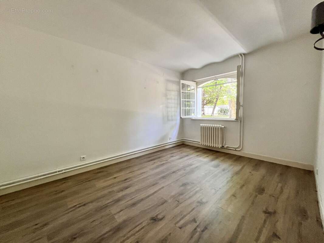 Appartement à LE VESINET