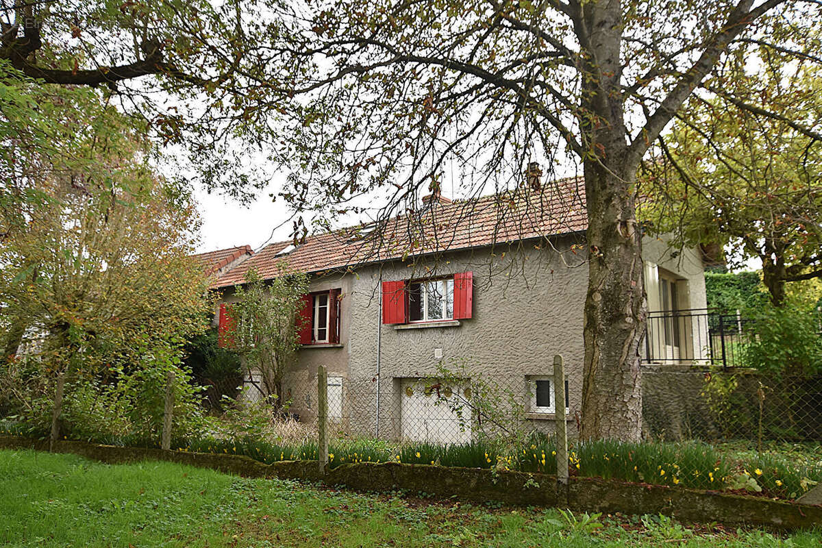 Maison à TREZELLES