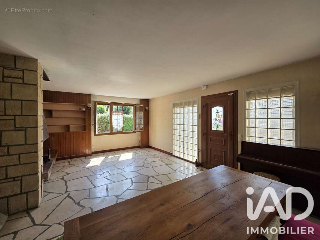 Maison 108 m² à Seine-Port  - photo 3