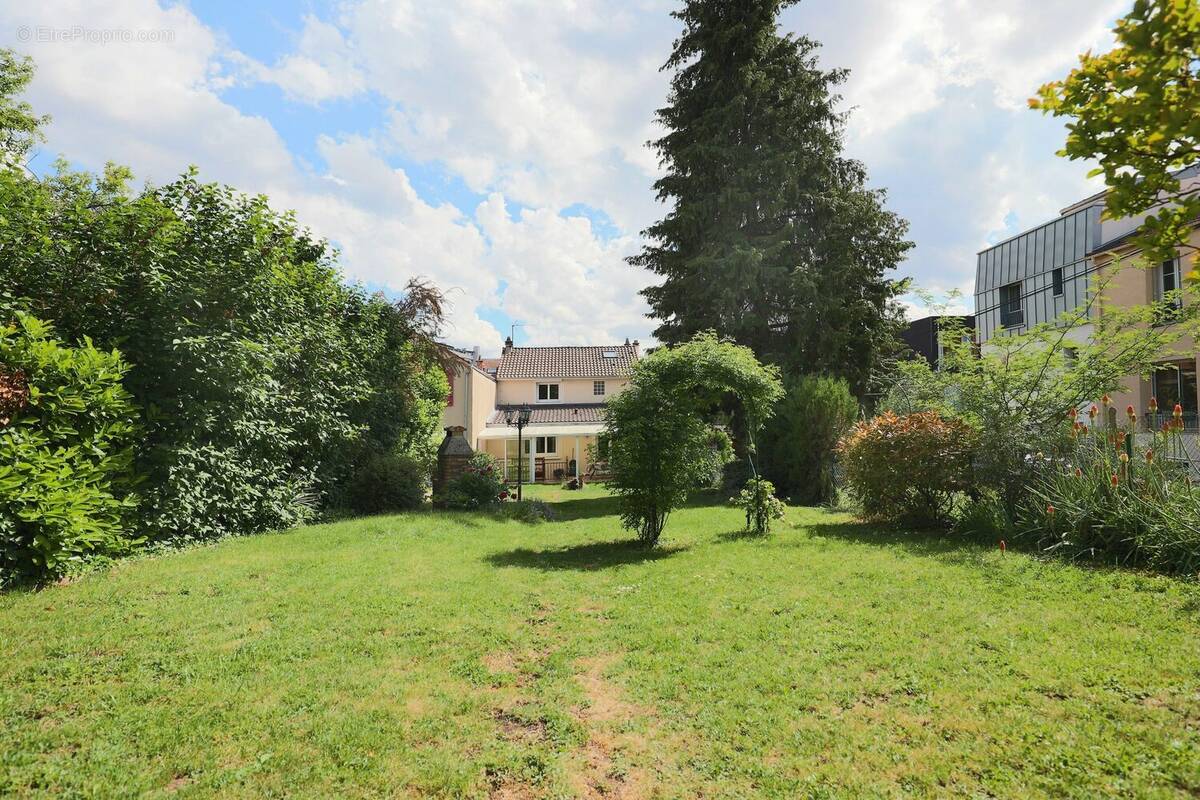 Maison à MONTREUIL