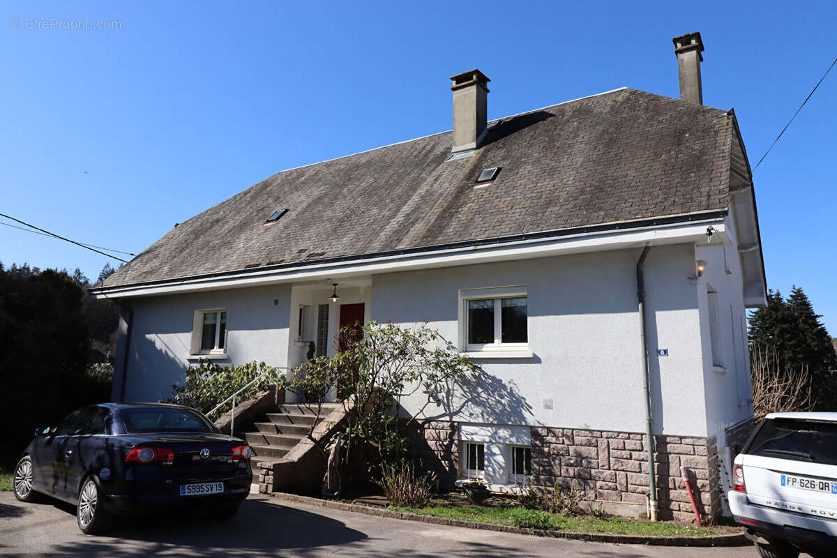 Maison à CORREZE