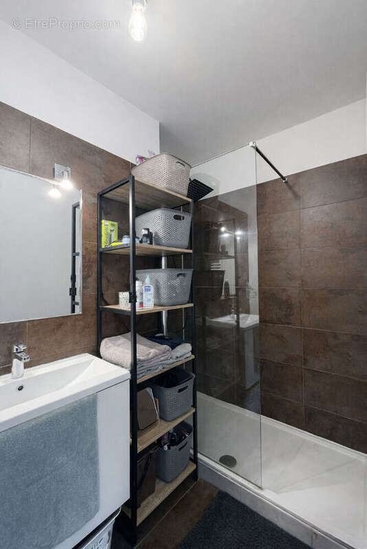 Appartement à LAMORLAYE