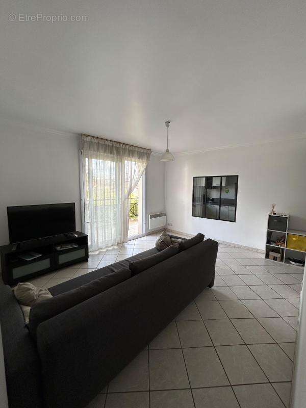 Appartement à VILLEMOMBLE