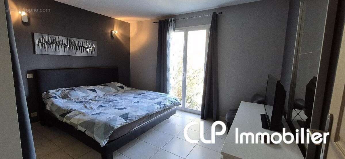 Maison 225 m² à Le Teil  - photo 5