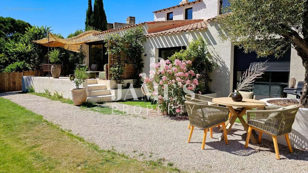 Maison à LES BAUX-DE-PROVENCE