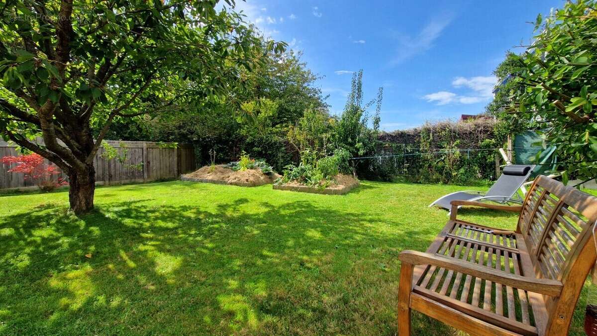 Maison à SAINT-MARTIN-EN-CAMPAGNE